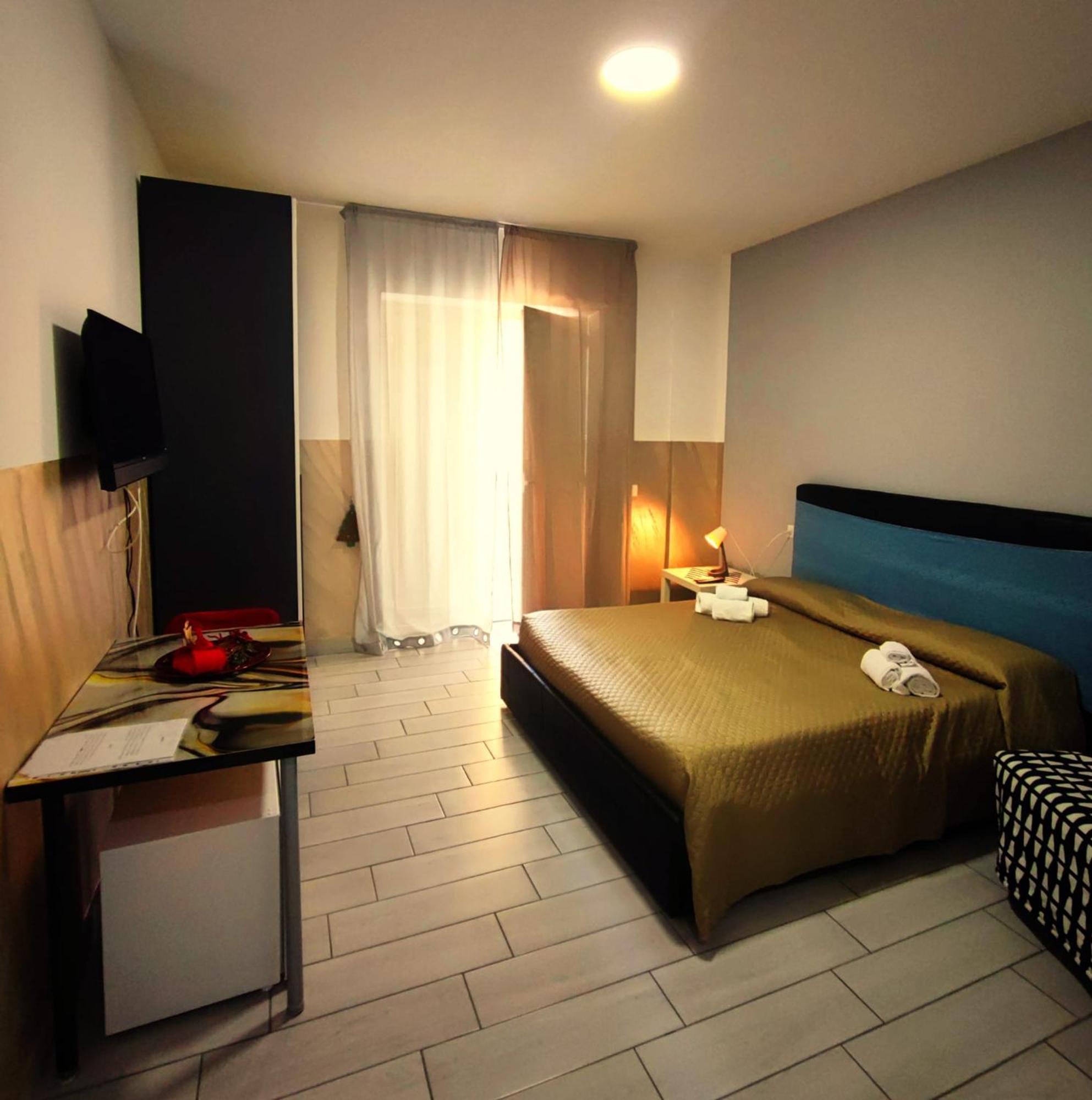 Neapolis Center Bed and Breakfast Buitenkant foto